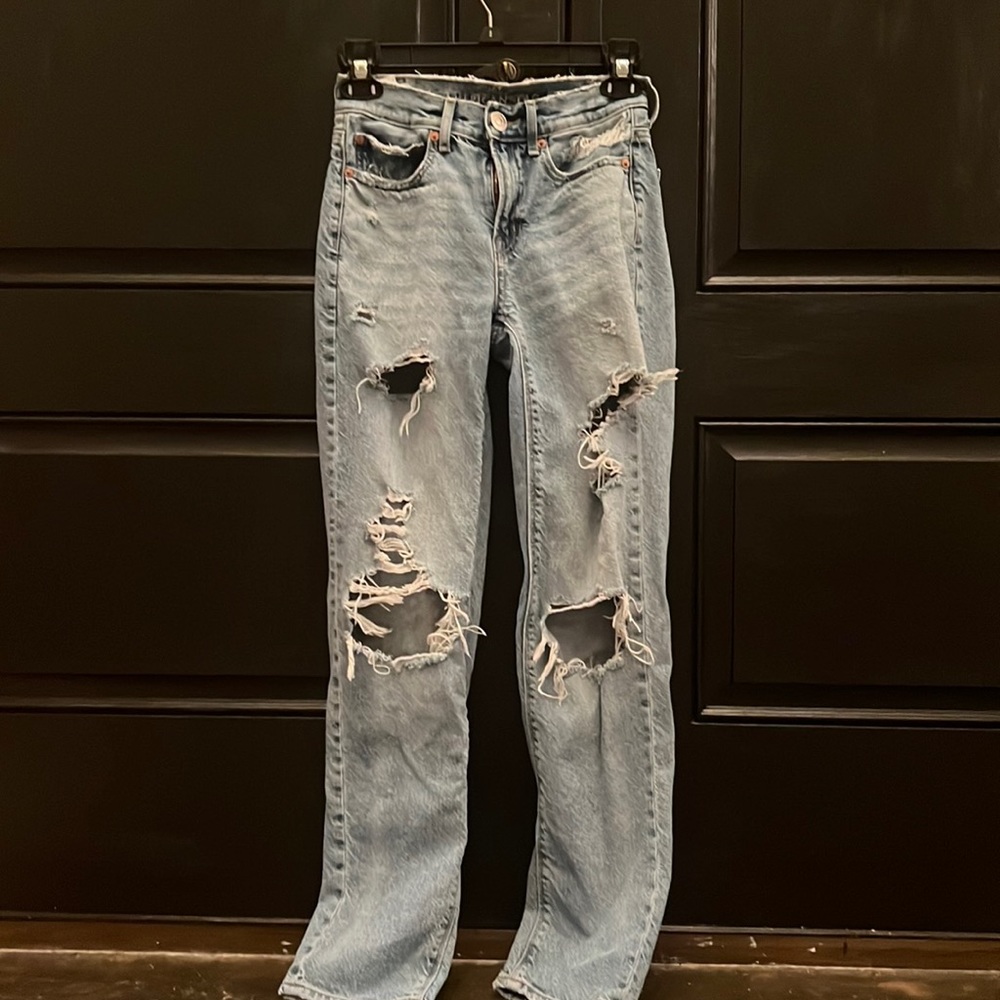 blue ripped jean